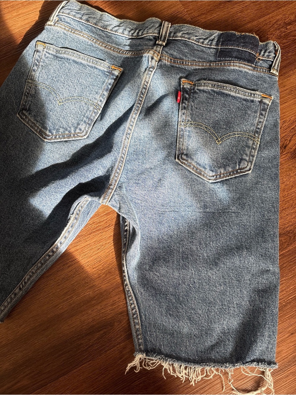 Levi’s Reworked Jorts 33” - Picture 5 of 6